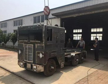 国内首个可变形巨制擎天柱,机械艺术家孙世前的致敬之作