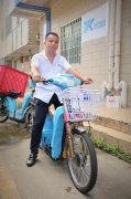 来了就是深圳人 辣妈化身爱心公益大使情暖基层劳动者